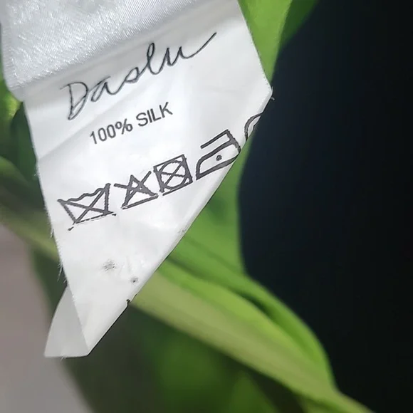 Daslu Women's Silk Top - Picture 7 of 9